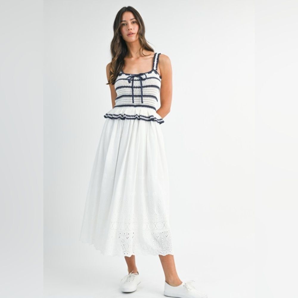 Elegant White Maxi Crochet Dress